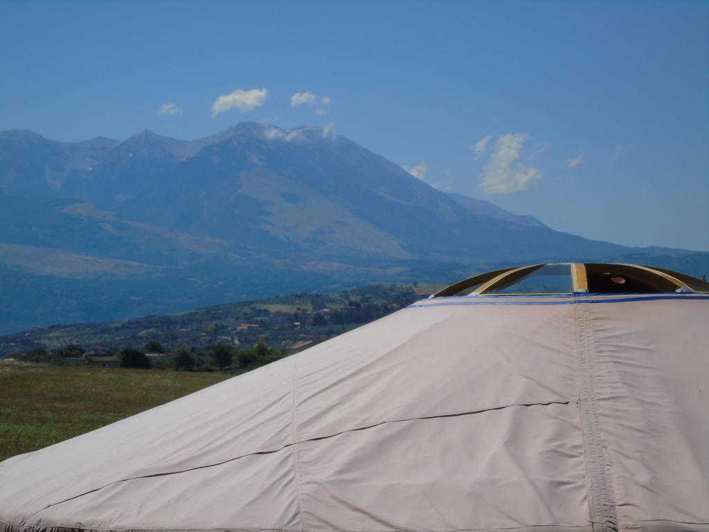 Glamping Abruzzo - The Yurt Hotell Catignano Exteriör bild