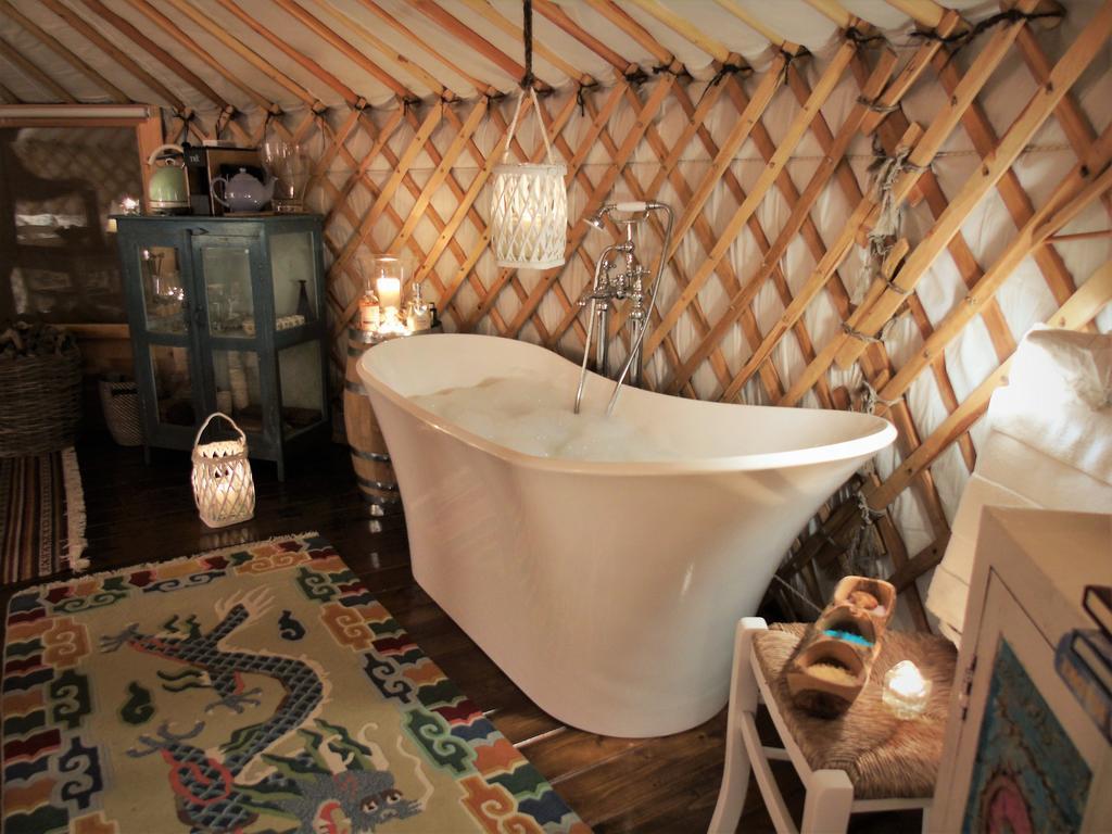 Glamping Abruzzo - The Yurt Hotell Catignano Exteriör bild