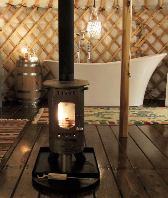 Glamping Abruzzo - The Yurt Hotell Catignano Exteriör bild